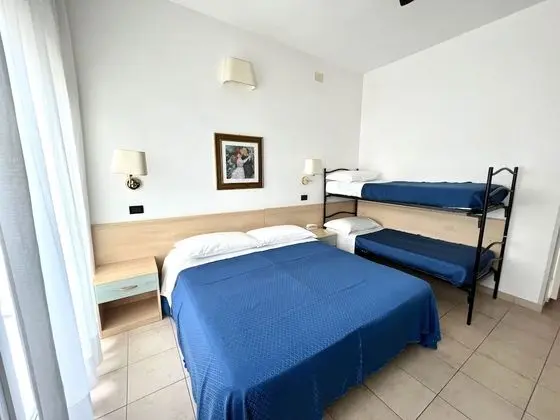 Dört Kişilik Oda