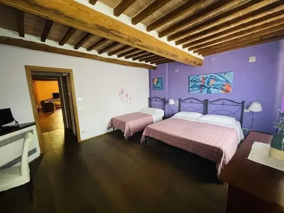 Apart Daire, 1 Büyük (Queen) Boy Yatak ve Çekyat