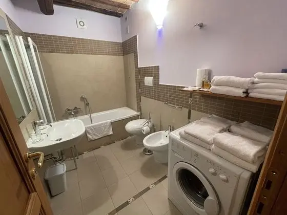 Apart Daire, 1 Büyük (Queen) Boy Yatak ve Çekyat