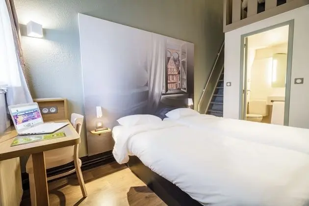 Dört Kişilik Oda, Sigara İçilmez