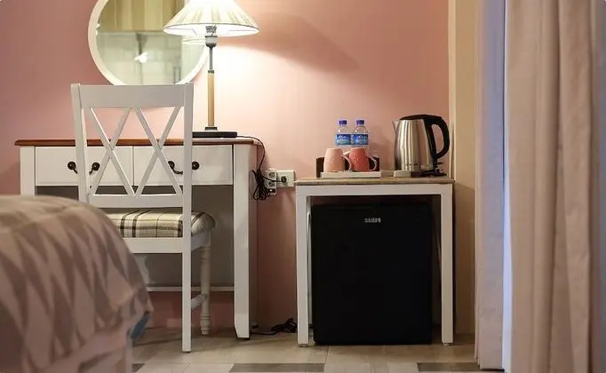 Romantic Tek Büyük Yataklı Oda