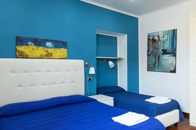 Üç Kişilik Oda