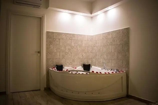 Deluxe Tek Büyük Yataklı Oda, Küvet