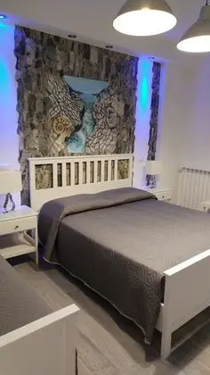 Üç Kişilik Oda
