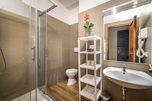 Economy Tek Büyük Yataklı Oda