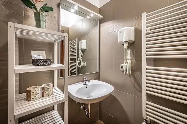 Economy Tek Büyük Yataklı Oda