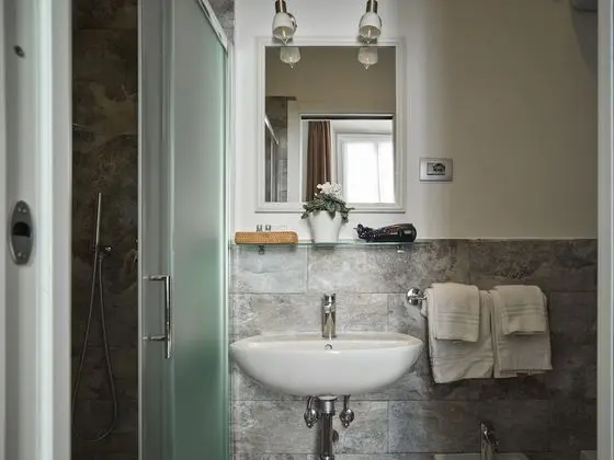 Economy Tek Büyük Yataklı Oda