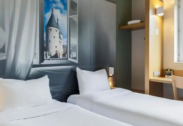 İki Ayrı Yataklı Oda, Sigara İçilmez