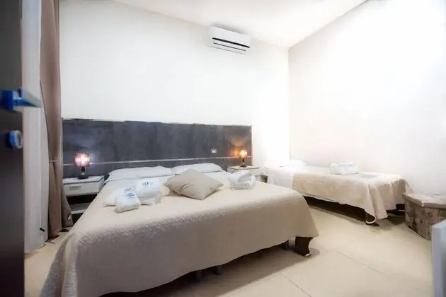 Üç Kişilik Oda