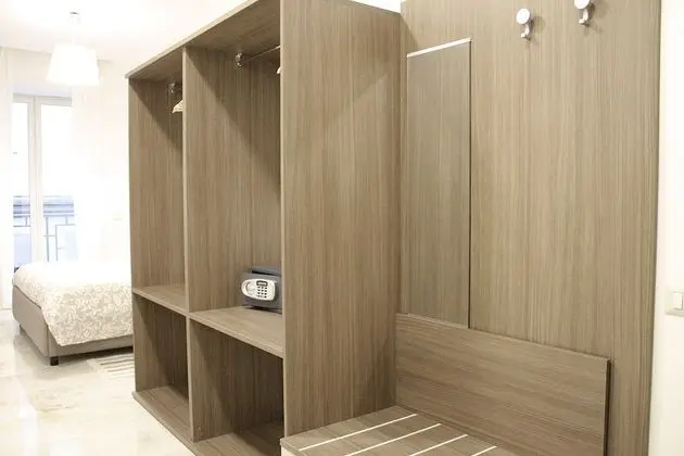 City Tek Büyük Yataklı Oda