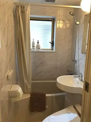 Oda, Ortak Banyo (6 tatami)