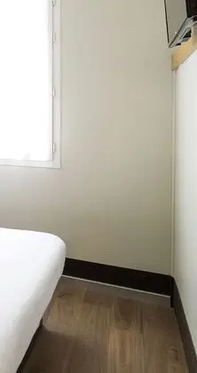 Tek Büyük Yataklı Oda, Sigara İçilmez