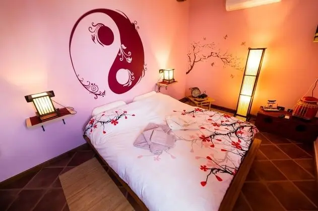 Deluxe Tek Büyük Yataklı Oda, Özel Banyo, Tepe Manzaralı