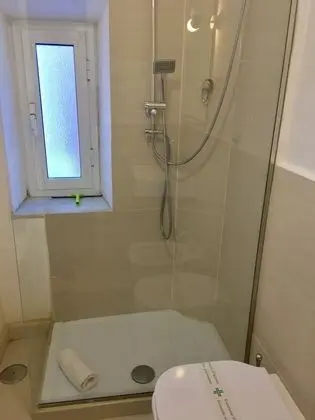 Classic Tek Büyük Yataklı Oda, Ortak Banyo