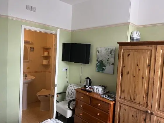 Tek Büyük Yataklı Oda, Banyolu/Duşlu