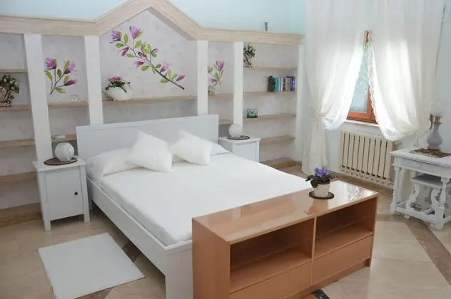 Superior Oda, 1 Büyük (Queen) Boy Yatak, Özel Banyo, Göl Manzaralı
