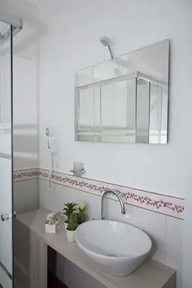 Dört Kişilik Oda (Kate)