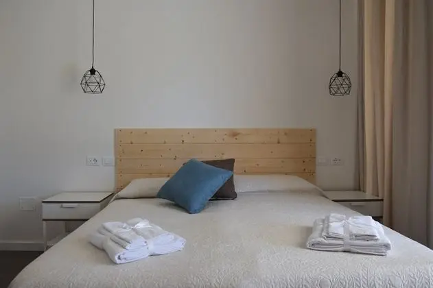 Deluxe Tek Büyük Yataklı Oda (1)