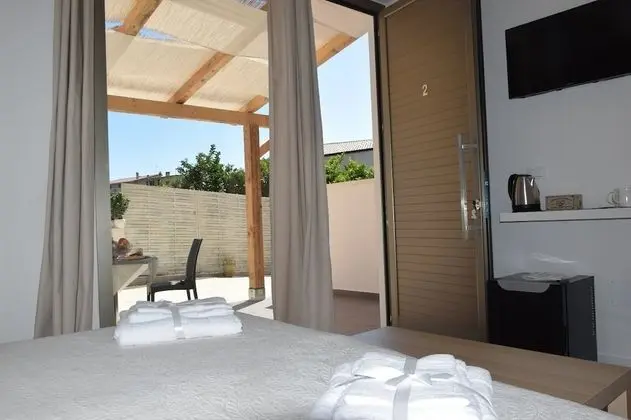 Deluxe Tek Büyük Yataklı Oda (1)