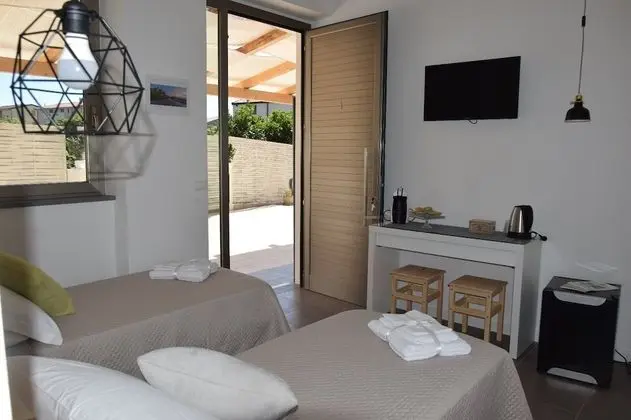 Deluxe Üç Kişilik Oda (2)