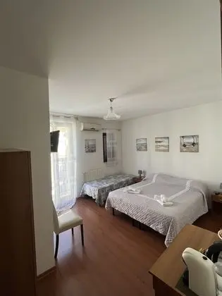 Basic Oda, Şehir Manzaralı