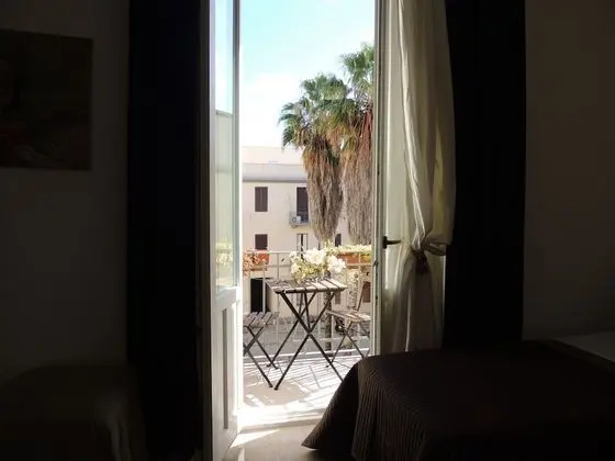 Dört Kişilik Oda, Balkon