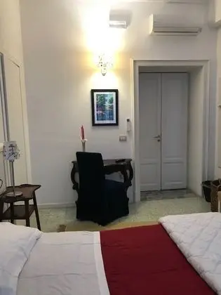 Tek Büyük veya İki Ayrı Yataklı Oda, Balkon