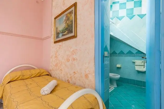 Classic Üç Kişilik Oda, Özel Banyo