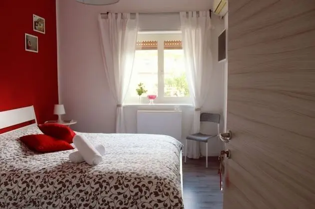 Romantic Oda, Bahçe Manzaralı (Rossa)