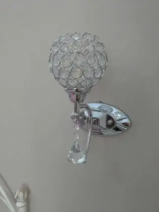 Üç Kişilik Oda, Avlu Manzaralı