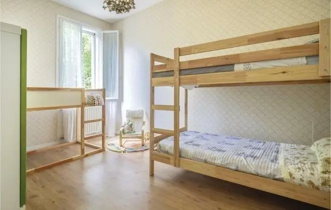 Üç Kişilik Oda, Ortak Banyo