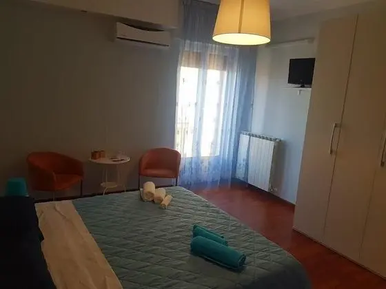 Tek Büyük Yataklı Oda (Blu)