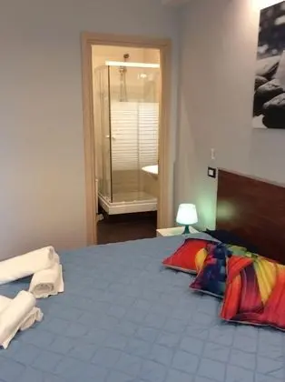 Tek Büyük Yataklı Oda (Blu)