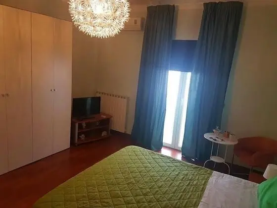 Tek Büyük Yataklı Oda (Verde)