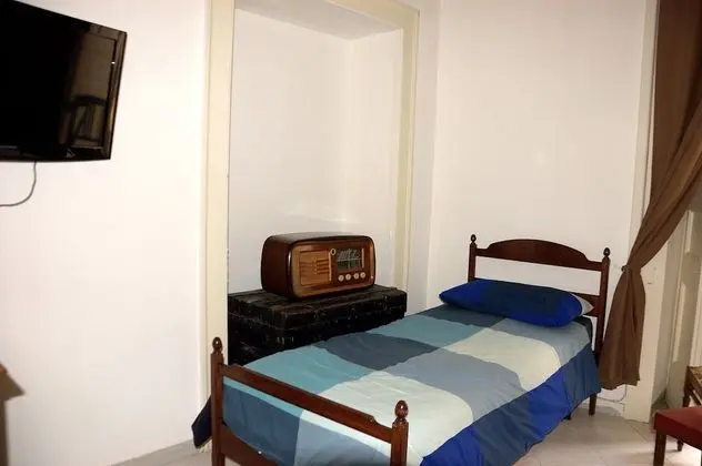 Üç Kişilik Oda, Ortak Banyo