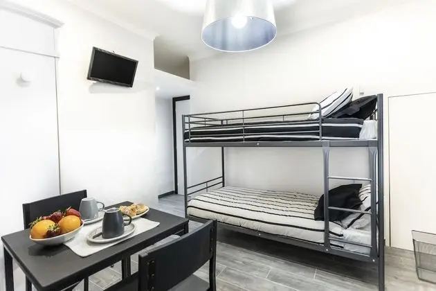 Tek Büyük veya İki Ayrı Yataklı Oda