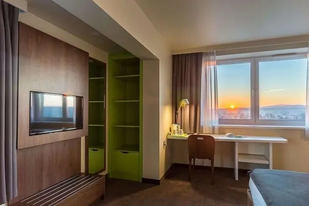 Basic Oda, 2 Tek Kişilik Yatak, Sigara İçilmez, Şehir Manzaralı