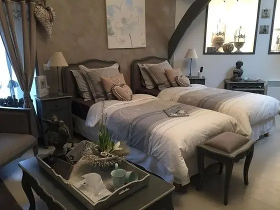 Comfort Tek Büyük veya İki Ayrı Yataklı Oda (Amour)