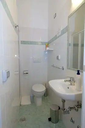 Classic Üç Kişilik Oda, Birden Çok Yatak, Banyolu/Duşlu