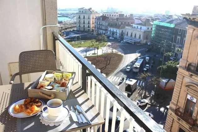 Tek Büyük veya İki Ayrı Yataklı Oda, Balkon