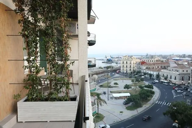 Tek Büyük veya İki Ayrı Yataklı Oda, Balkon
