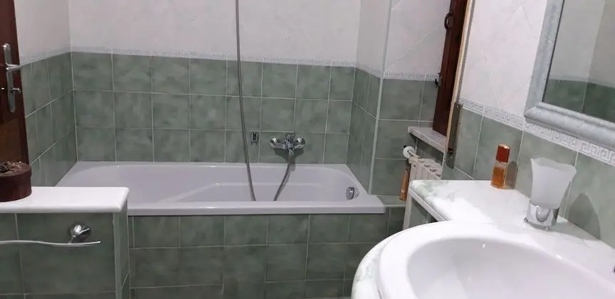 Dört Kişilik Oda, Özel Banyo