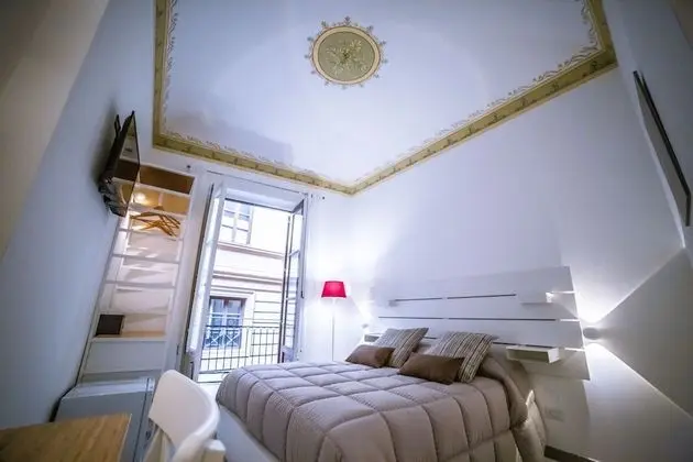 Deluxe Tek Büyük Yataklı Oda, Balkon (Rinaldo)