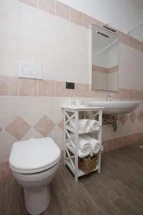 Tek Büyük Yataklı Oda, Bahçe Manzaralı