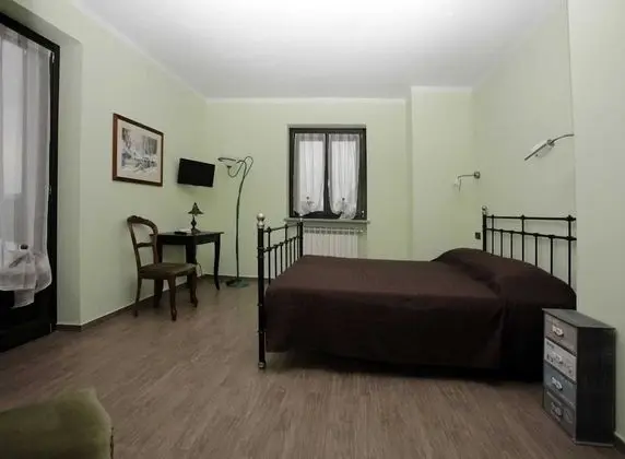 Tek Büyük Yataklı Oda, Havuz Manzaralı