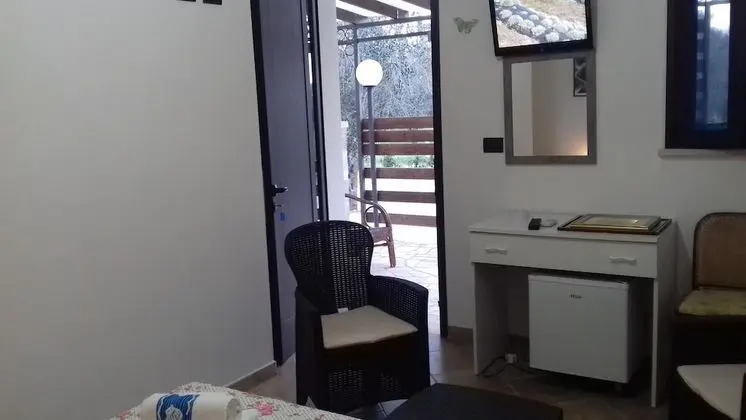 Tek Büyük Yataklı Oda, Veranda