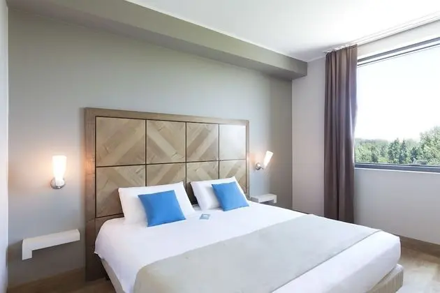 Tek Büyük Yataklı Oda, Engellilere Uygun, Sigara İçilmez