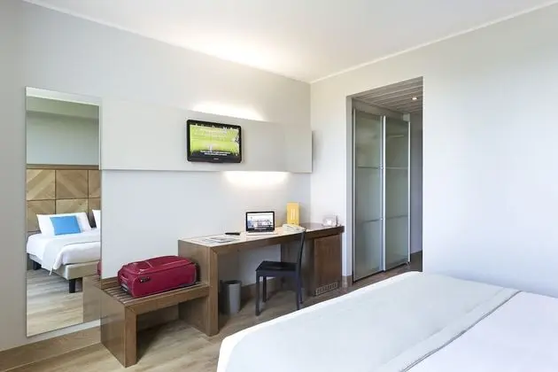 Tek Büyük Yataklı Oda, Sigara İçilmez