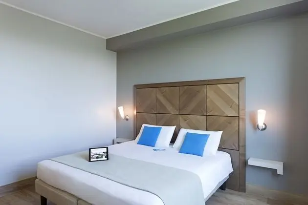 Tek Büyük Yataklı Oda, Sigara İçilmez