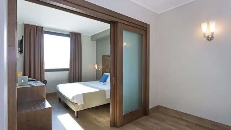 Tek Büyük Yataklı Oda, Sigara İçilmez